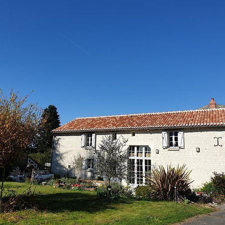 La Tour Du Raygnier Bed & Breakfast Verneuil-le-Chateau Екстериор снимка